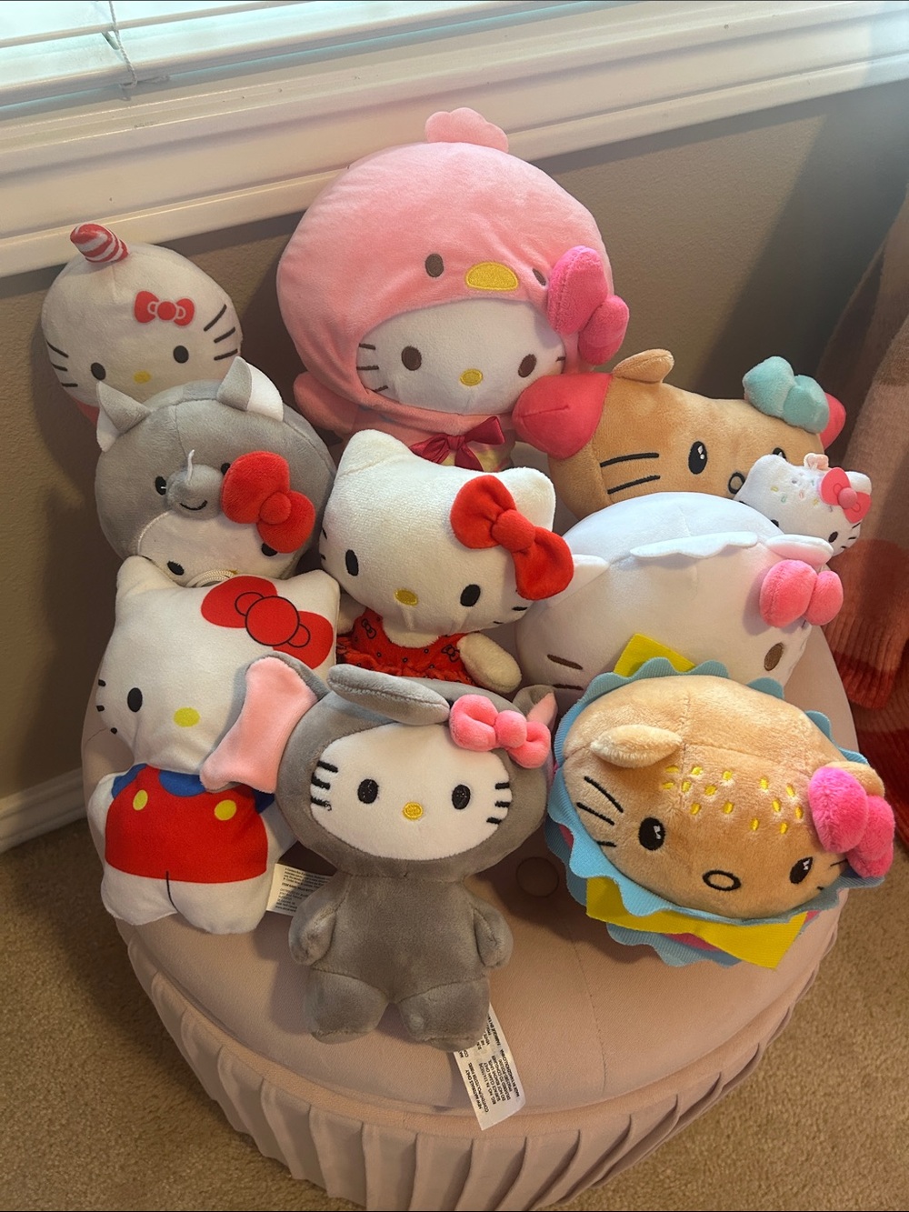 Hello Kitty assorted plush 🎀 10 piece set
